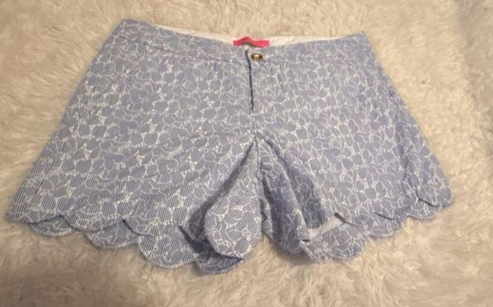 Lilly Pulitzer Shorts Size 8 Blue White Seersucker Scalloped Hem